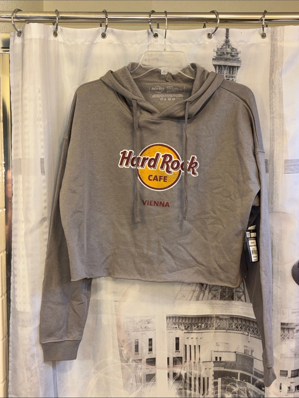 NWT Hard Rock Cafe Gray Vienna Cropped Oversized Hoodie